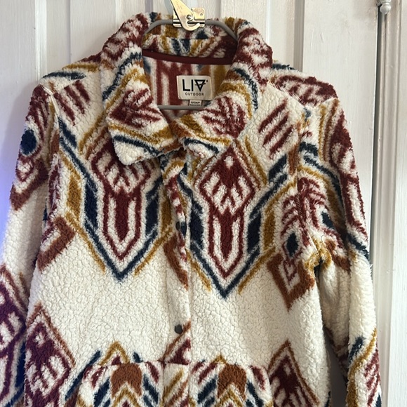 Jacket - Picture 2 of 15